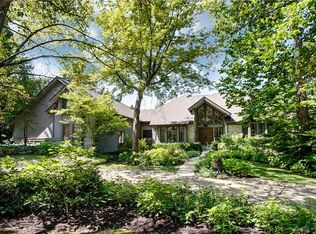 1560 Shore Woods Dr, Dayton, OH 45459