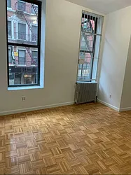 Rented by M.Grossman R.E. Management