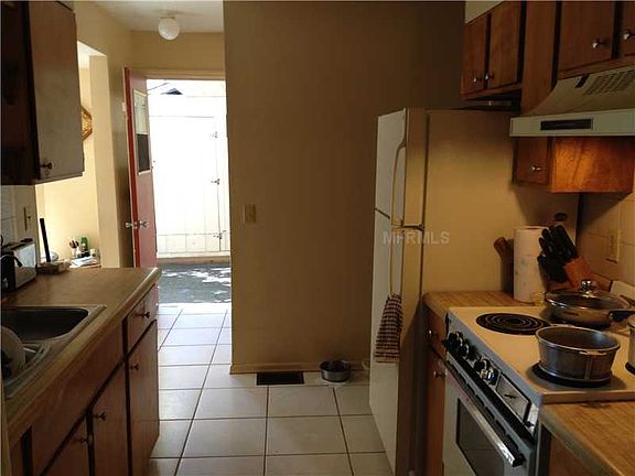 4th image of 114 E Hermosa St