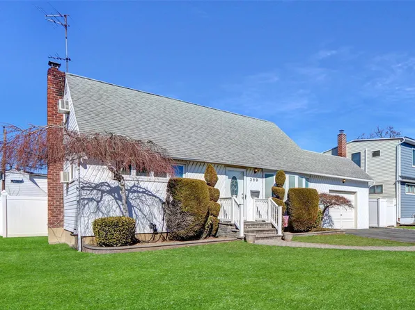 369 N Idaho Avenue, Massapequa, NY 11758