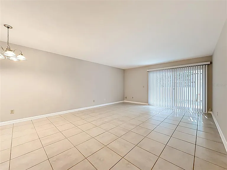 2113 NE 38th Ave — Photo 21