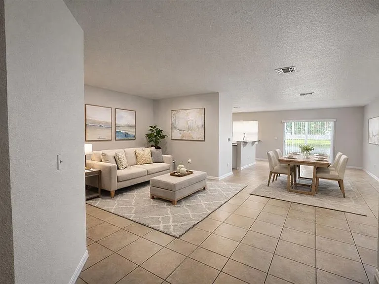572 Cresting Oak Cir #19 — Photo 4