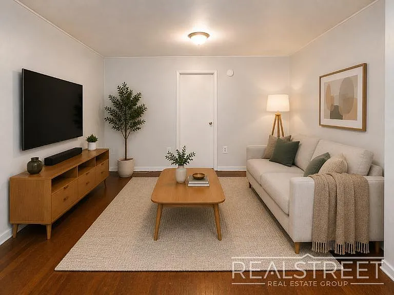 509 Hicks Street — Photo 2