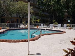 500 NE 2nd St APT 127, Dania, FL 33004