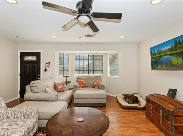 9614 Peach Ave, Hesperia, CA 92345