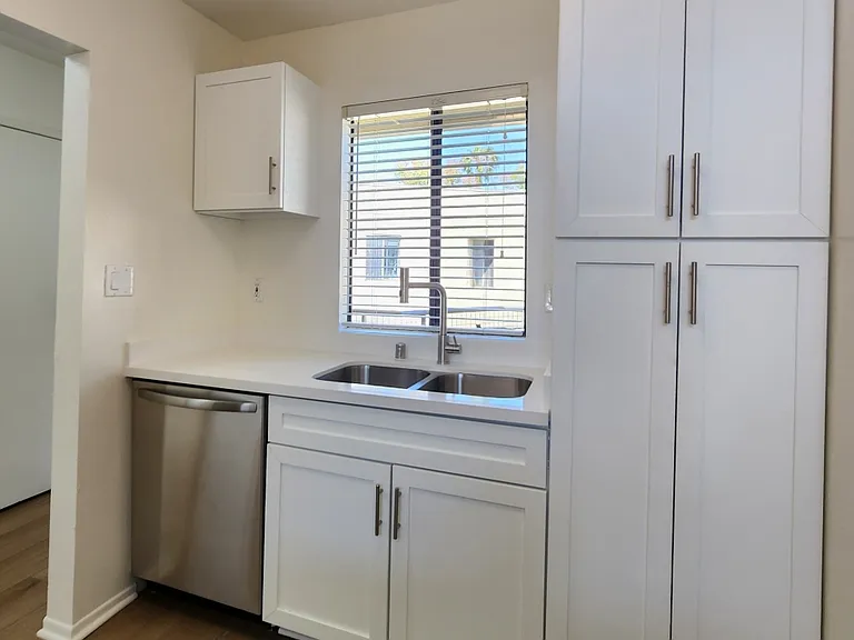 2120 S Bentley Ave #308 — Photo 16