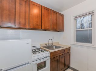 495 Main St APT B2, Chatham, NJ 07928