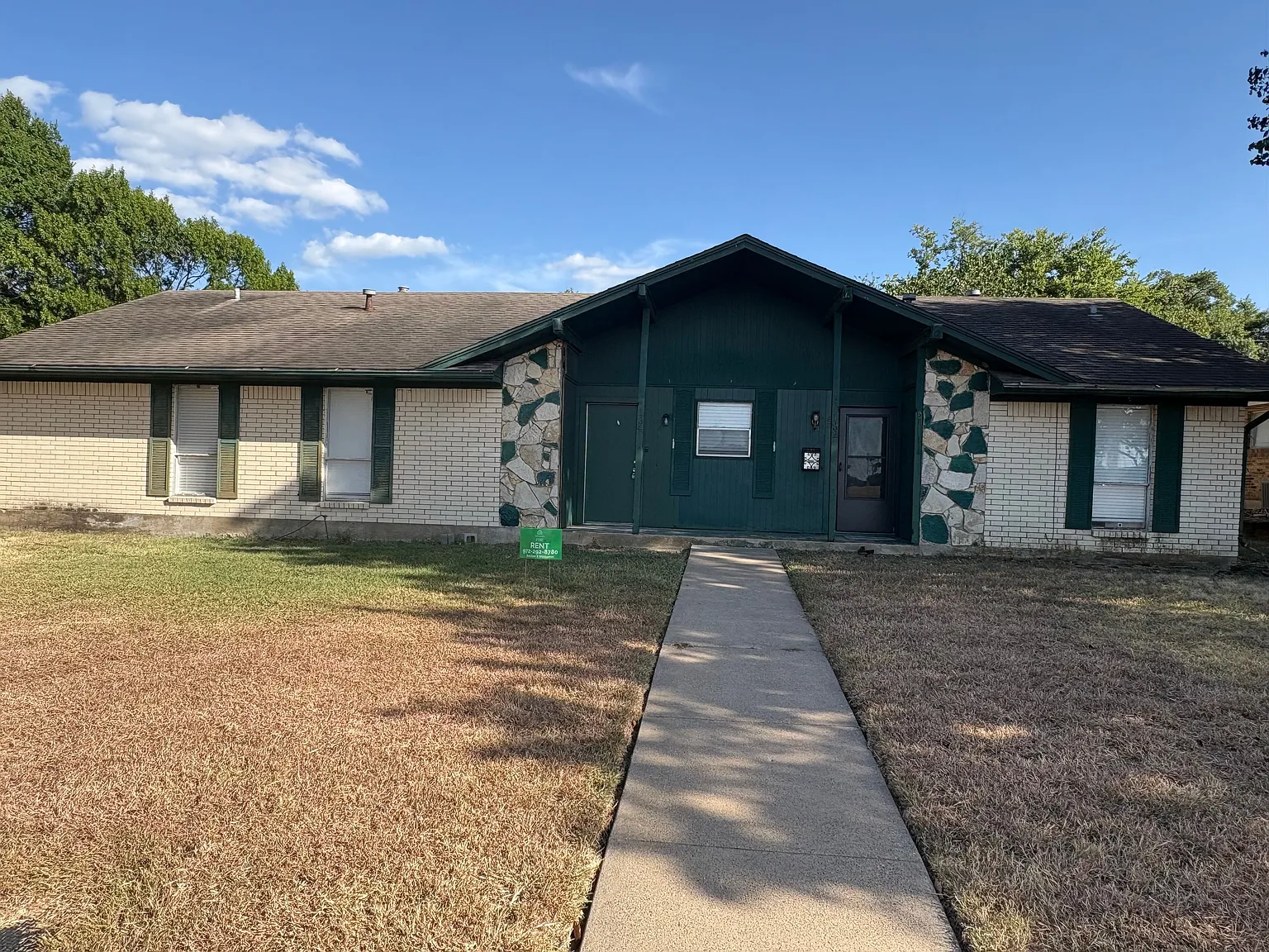 4 bed, 2.0 bath, 1650 sqft, $2,250 — Photo 1