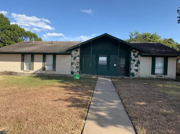 134 Valleyglen Dr, Desoto, TX 75115