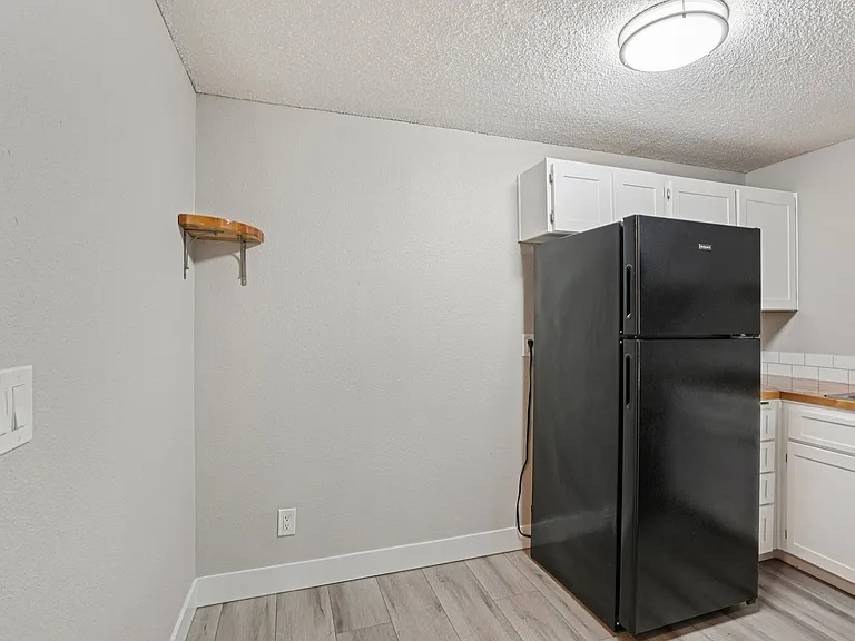 Bagley Estates- HOME SWEET HOME- UP TO 4 WEEKS FREE! — Photo 35