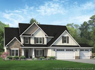 136 Leaning Pine Cir, Spring Lake, NC 28390