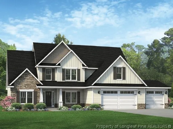 136 Leaning Pine Cir, Spring Lake, NC 28390