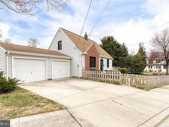 3rd image of 2 Mansion Rd