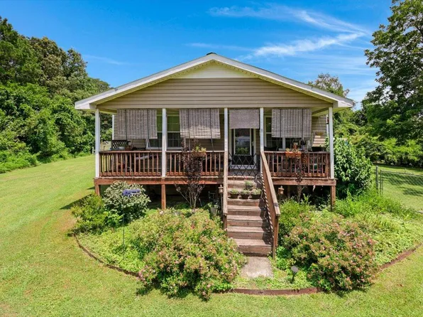 1015 Long Island Rd, New Hope, TN 37380