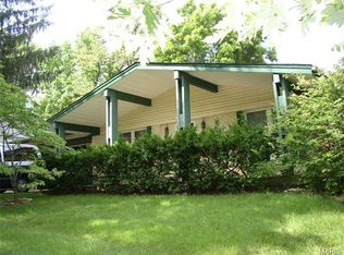 115 Lea Meadows Dr, Ballwin, MO 63011