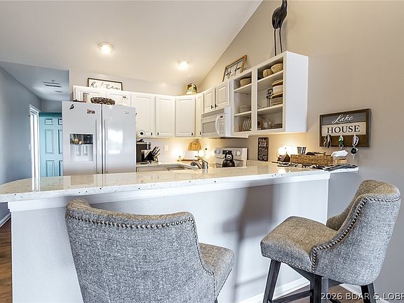 3rd image of 54 Park Pool Dr #4A