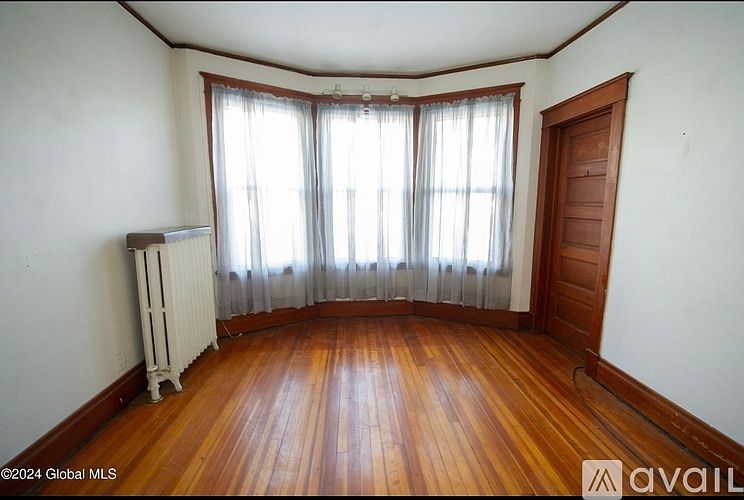 1st image of 3 S Marshall St #2