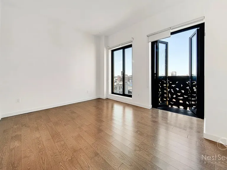 11-39 49th Ave #712 — Photo 1