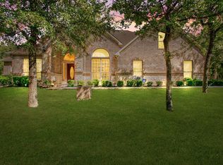 145 N Natural Spring Ln, Azle, TX 76020