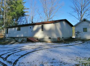 10910 Riverview Dr, Big Rapids, MI 49307