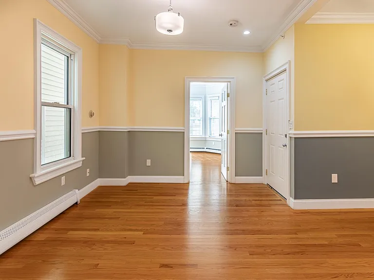96 Webster St #2 — Photo 3