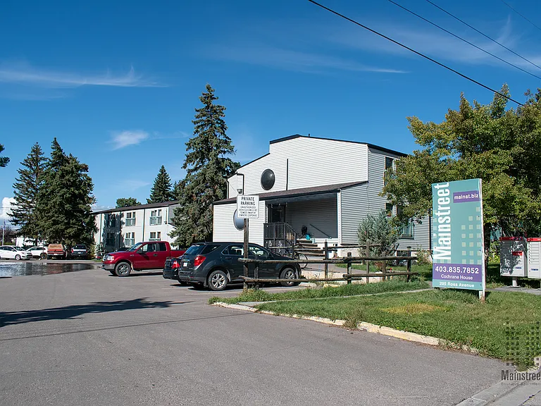 205 Ross Ave — Photo 10