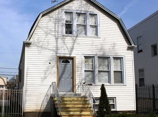 5745 S Fairfield Ave, Chicago, IL