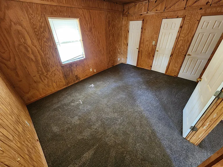 304 W Main St — Photo 5