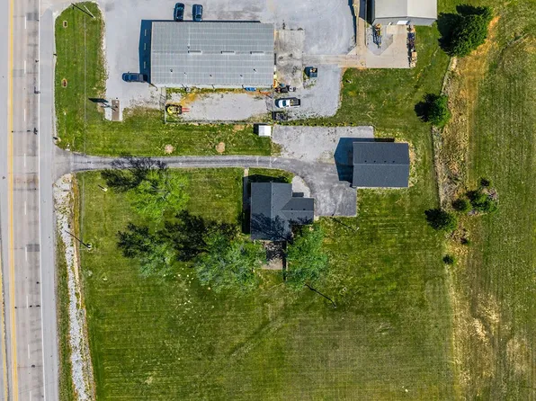 2671 Pembroke Rd, Hopkinsville, KY 42240