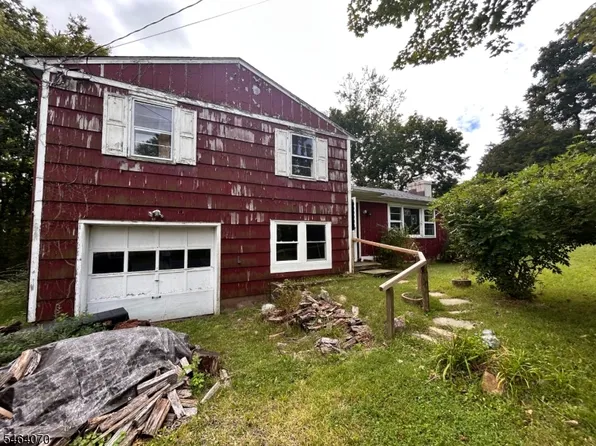 1 Stanley Pl, Chester Twp., NJ 07931