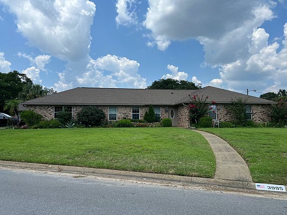 2nd image of 3995 Goya Dr