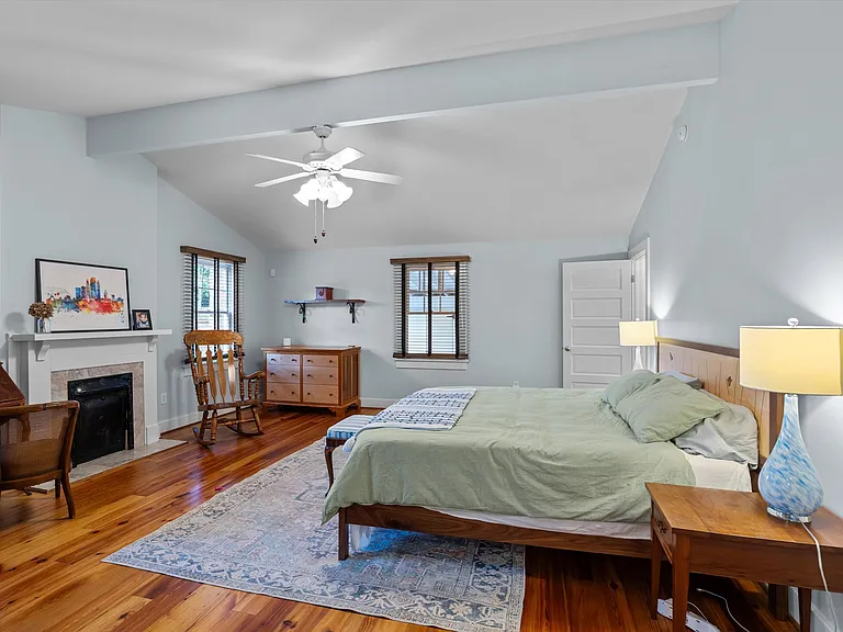 2509 Bellevue Ave — Photo 20
