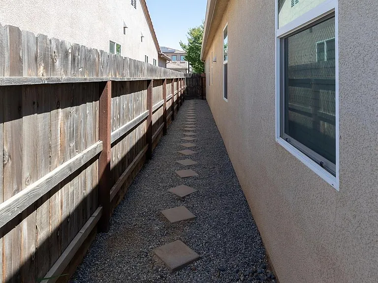 3720 Griffith Ave — Photo 43