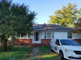 1108 Edgewood Blvd, Hopewell, VA 23860