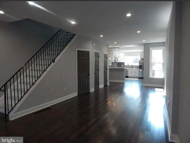 6625 N Gratz St — Photo 3