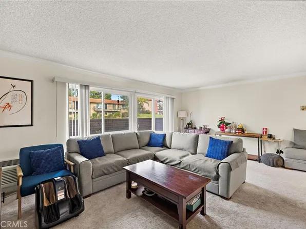 3019 Via Buena Vis Unit B, Laguna Woods, CA 92637