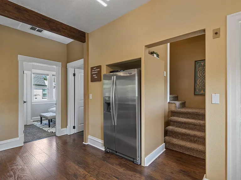 611 E Garden Ave — Photo 15