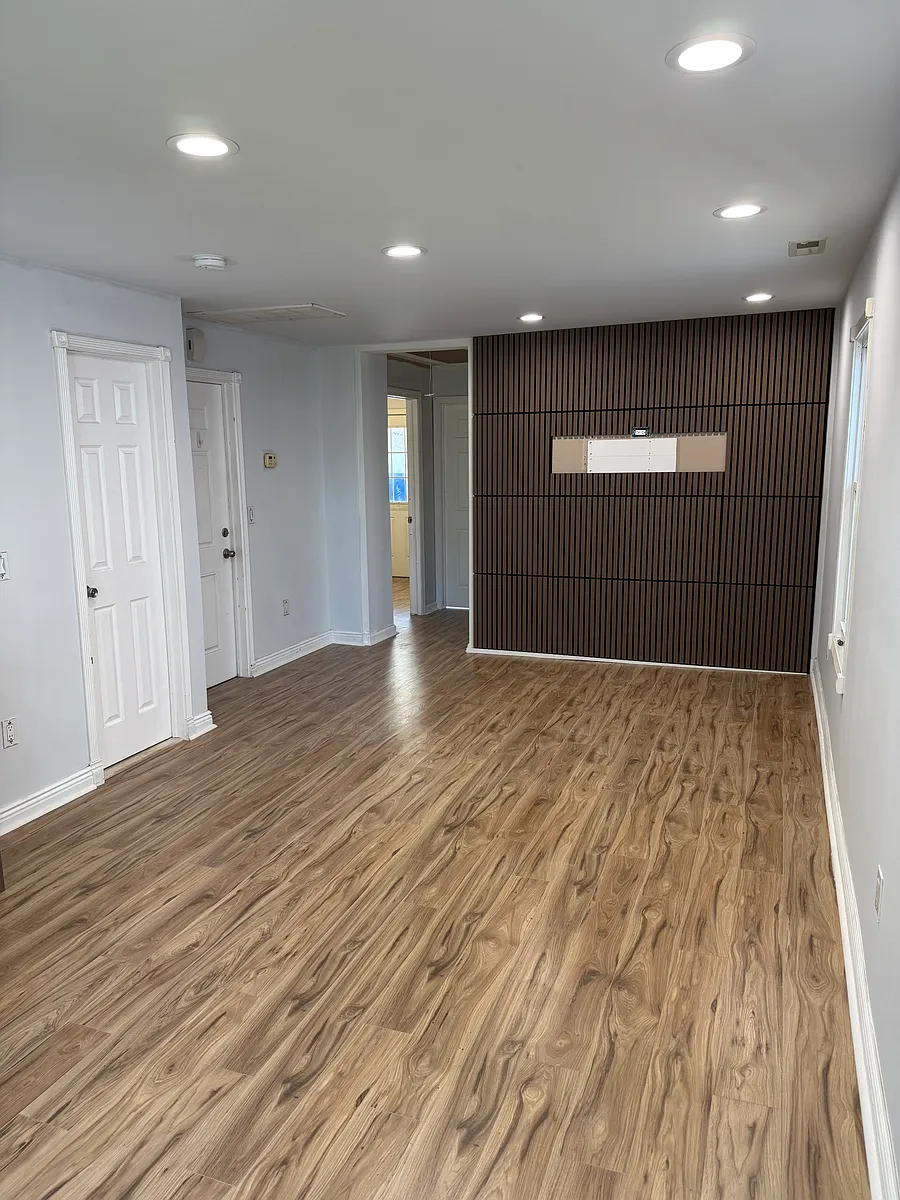 Building Photo - 17 Monroe St #2