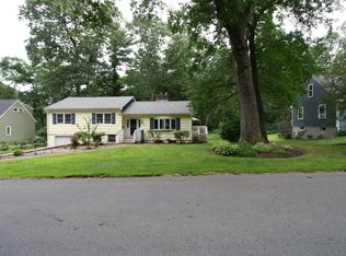 10 Arrowhead Rd, Topsfield, MA 01983