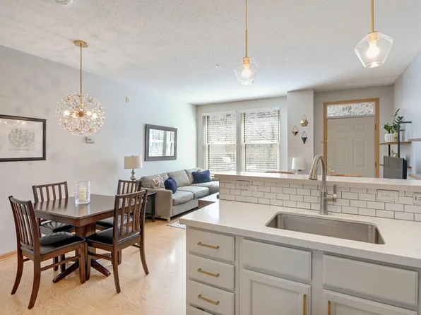 675 N 1st St Unit 117, Minneapolis, MN 55401