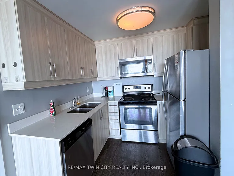 158 King St N #8-2604 — Photo 3