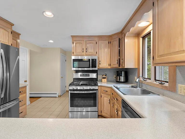 832 Quarter Mile Rd — Photo 17