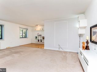 1200 S Arlington Ridge Rd APT 101, Arlington, VA 22202