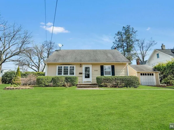 331 N Pleasant Ave, Ridgewood, NJ 07450