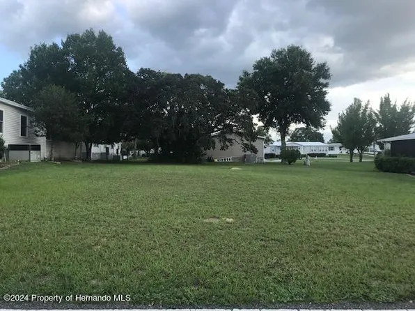 16037 Brookridge Blvd, Brooksville, FL 34613