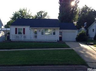 605 N Franklin St, Roanoke, IL