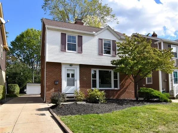 2203 Brockway Rd, University Heights, OH 44118