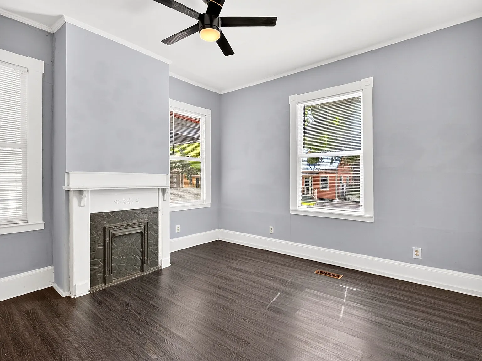 1 bed, 900 sqft, $1,550 — Photo 4