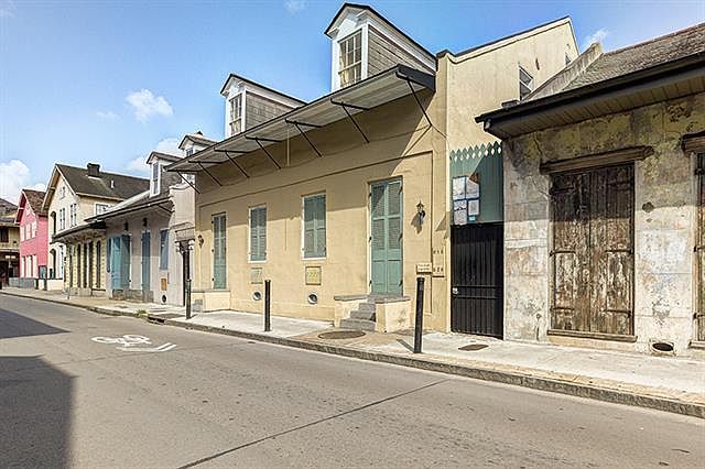 1st image of 620 Dauphine St APT 4