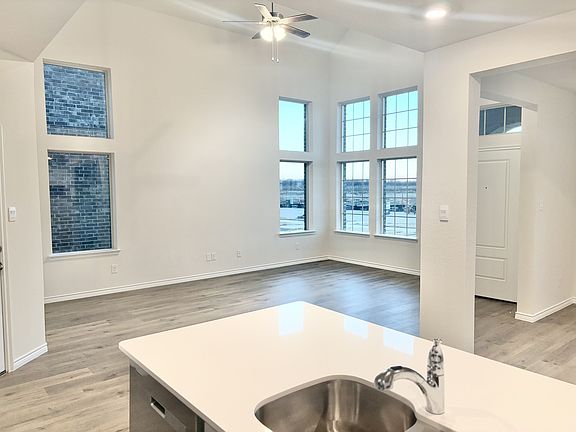 5th image of 3829 Caddo Dr